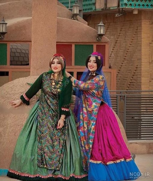  عکس مادر با لباس محلی ایران