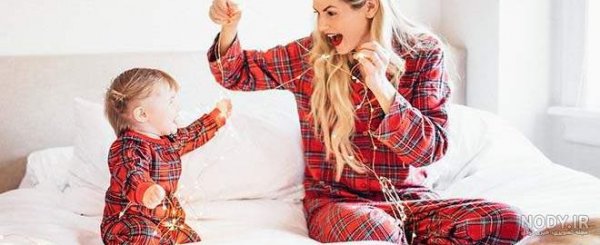  عکس مادر در طبیعت با کودک