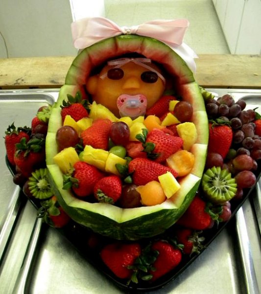 تزیین هندوانه برای مهمان