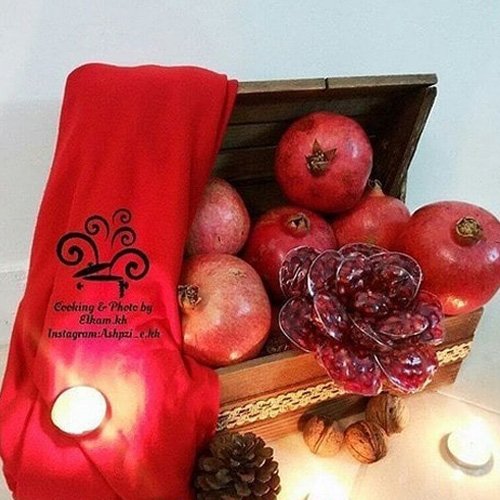 انار تزیین شده برای شب یلدا