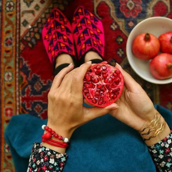  عکس پروفایل شب یلدا دخترانه شیک