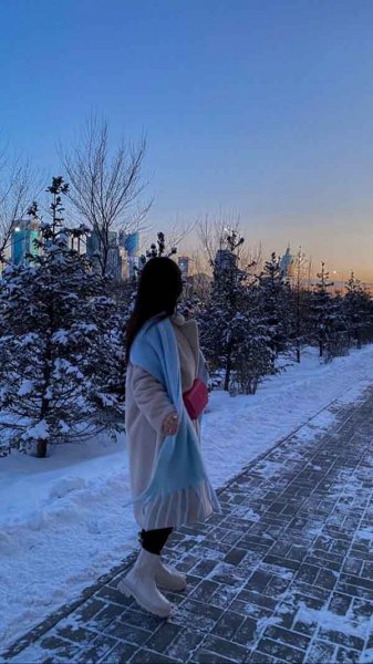  عکس دختر تو برف برا پروفایل