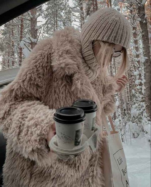  عکس دخـتر تو برف برای پروفایـل