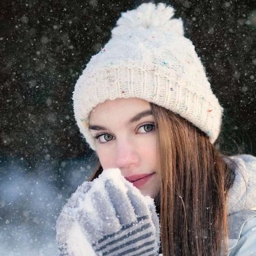  عکس دخـتر در روز برفی