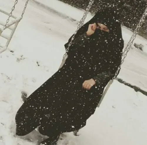  عکس دخـتر چادری در برف