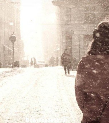  عکس دخـتر غمگین در برف