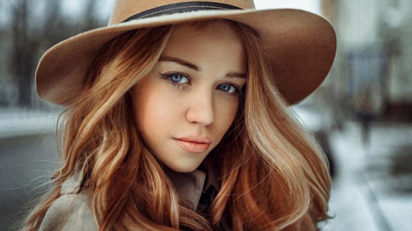  عکس پروفایـل دخـتری در برف