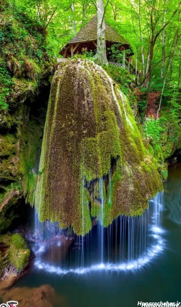 عکس آبشار طبیعی