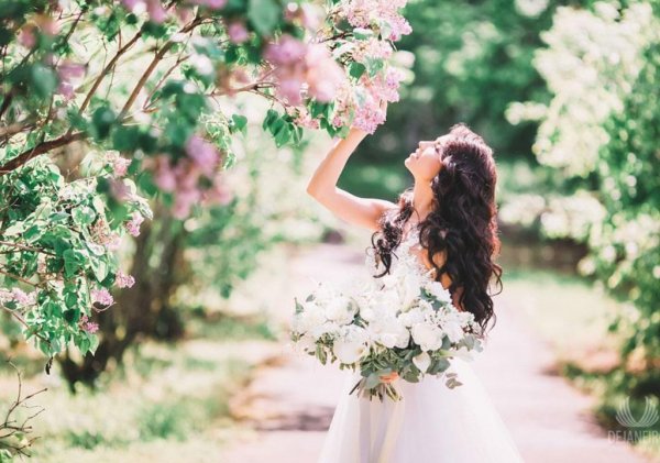  تصویر زمینه بهاری دخترانه