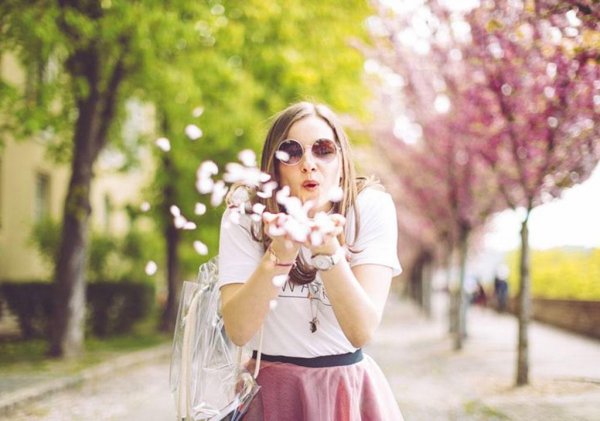  تصویر زمینه بهاری دخترانه