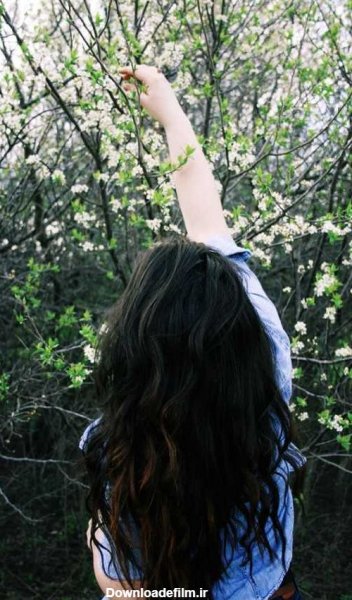  عکس دختر مو بلند برای پروفایل طبیعی