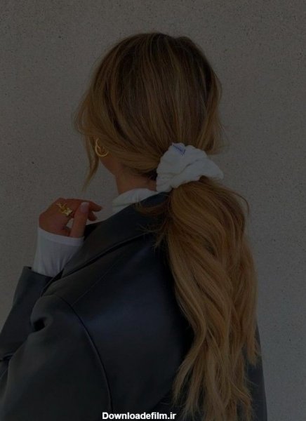  عکس دختر مو بلند برای پروفایل طبیعی