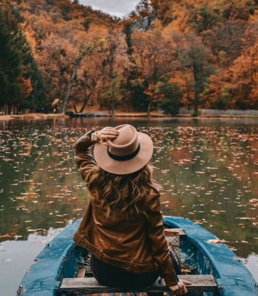  عکس دخترونه پاییزی