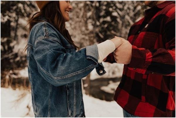  استوری هاي‌ عاشقانه زمستانی