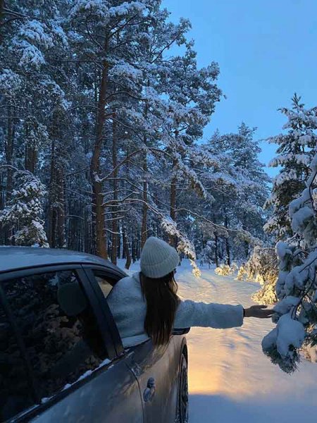 عکس پروفایل زمستانی دخترانه از پشت