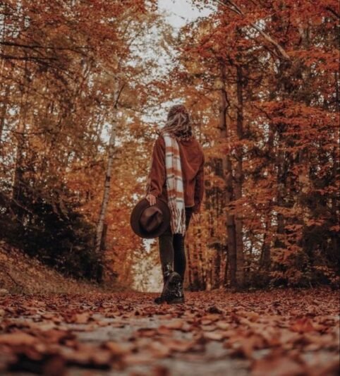  عکس پاییزی برای پروفایل شاد