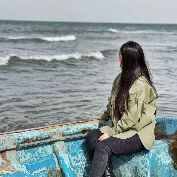  پروفایل اینستاگرام دخترانه با تم روشن