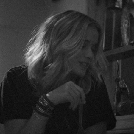  عـکس برای پـروفایل دخـترانه سیاه