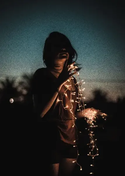  عـکس برای پـروفایل دخـترانه شیک و جذاب