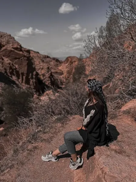  عـکس دخترونه شیک و باکلاس برای پـروفایل واتساپ جديد