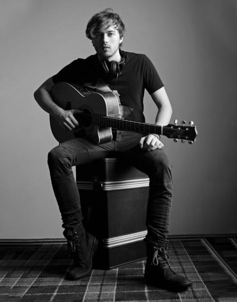  ژست های عکاسی مردانه