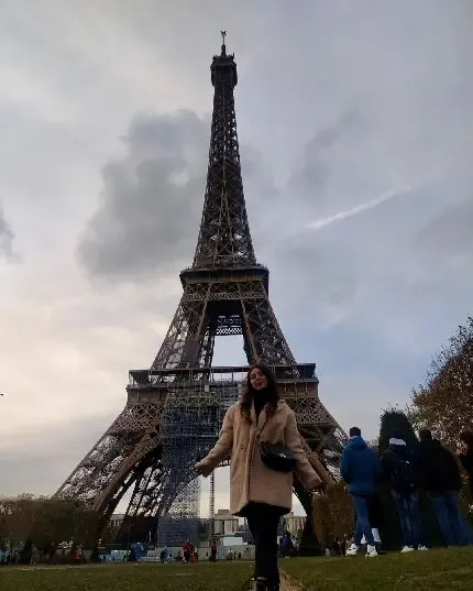  عکس برج ایفل برای صفحه گوشی