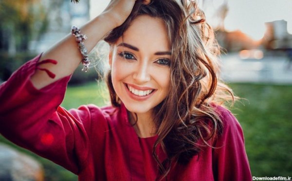  عکس لبخند دختر برای پروفایل