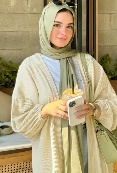  عکس دختر محجبه با استایلی خاص