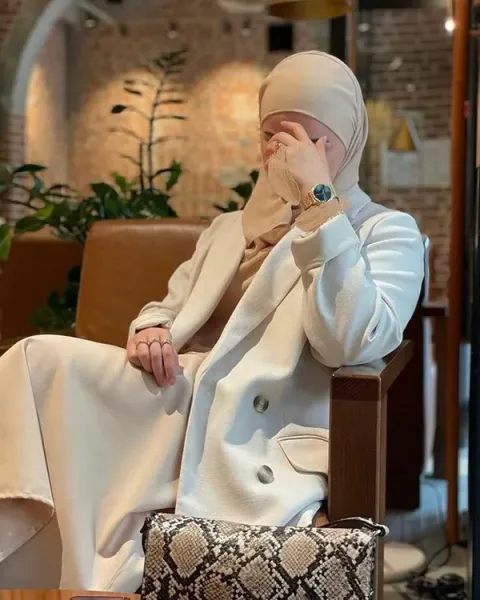  عکس دخترمحجبه با استایل ساده برای واتساپ