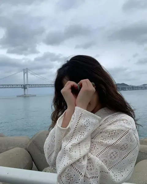  پروفایل دخترانه اسپرت و شیک