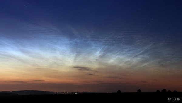  عکس آسمان ابری در شب