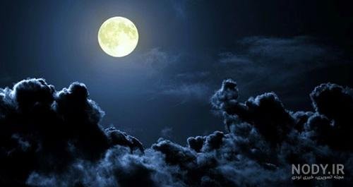  عکس آسمان ابری در شب