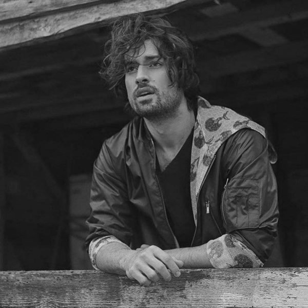  عکس سیاه و سفید برای پروفایل فیک پسرانه