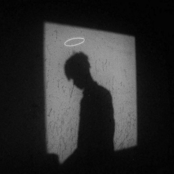  پروفایل پسرونه شاخ فیک سیاه سفید