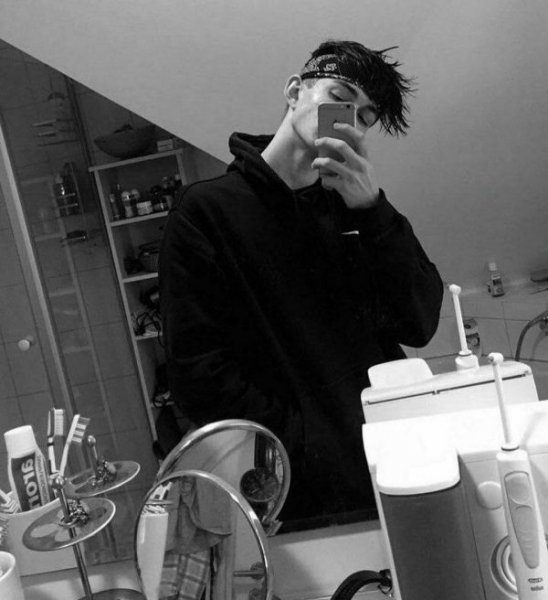  عکس شاخ سیاه و سفید پسرونه