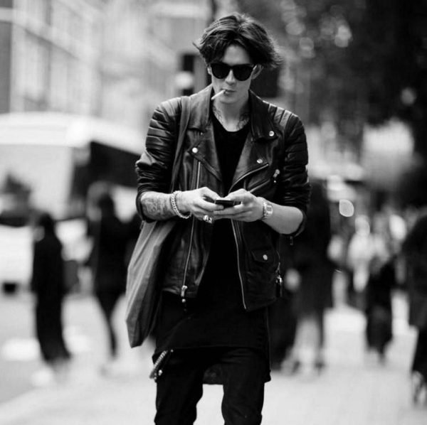  عکس شاخ سیاه و سفید پسرونه