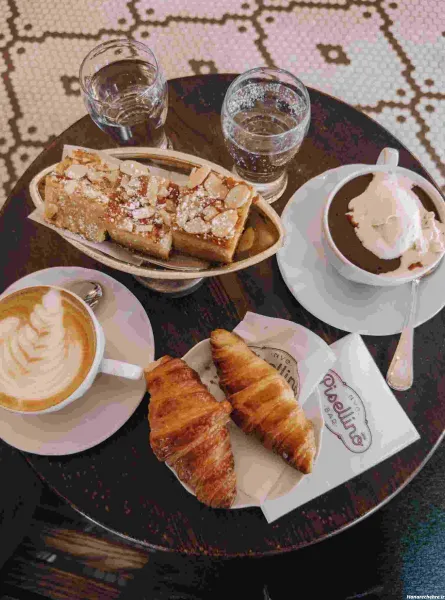 عکس لیوان قهوه برای استوری