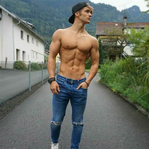  عکس بدن پسر برای پروفایل