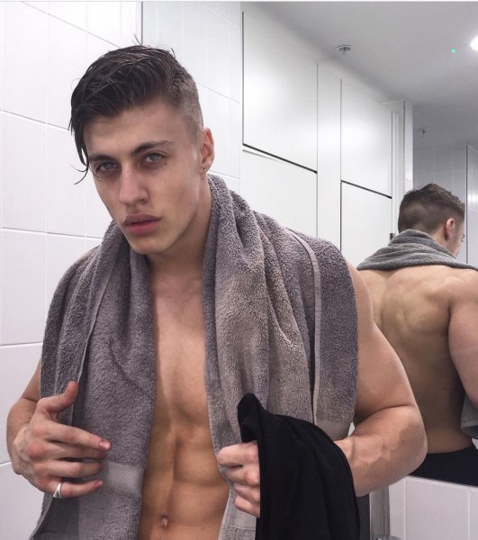  عکس بدن پسر برای پروفایل