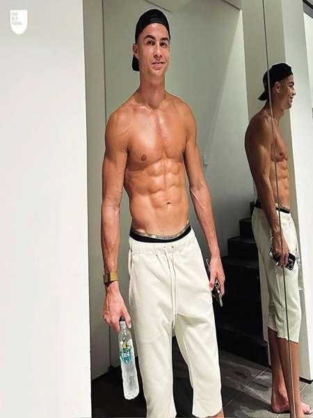 عکس سیکس پک رونالدو برای پروفایل