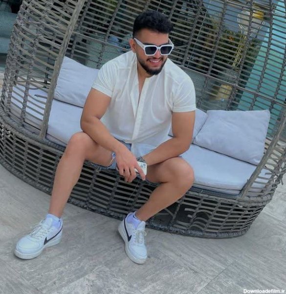  عکس پسر خوشگل برای پروفایل با عینک دودی