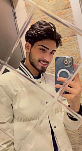  عکس سلفی برای پروفایل پسرانه