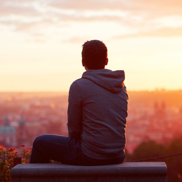  عکس پسر خوشگل تو غروب برای پروفایل