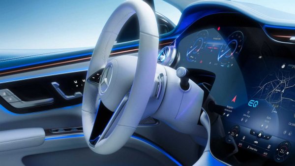  عکس داخل ماشین مرسدس بنز