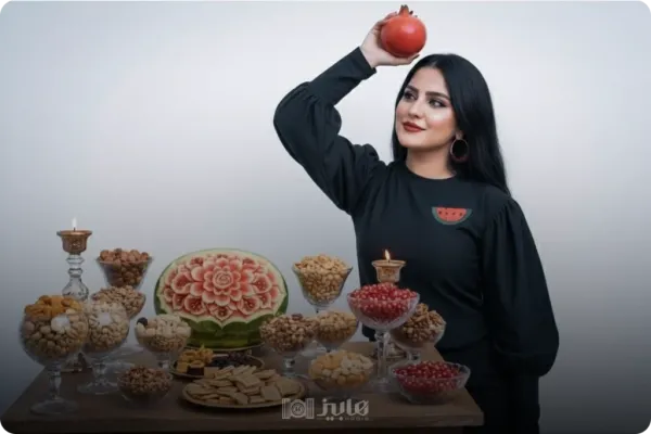  ژست دخترانه یلدایی با انار