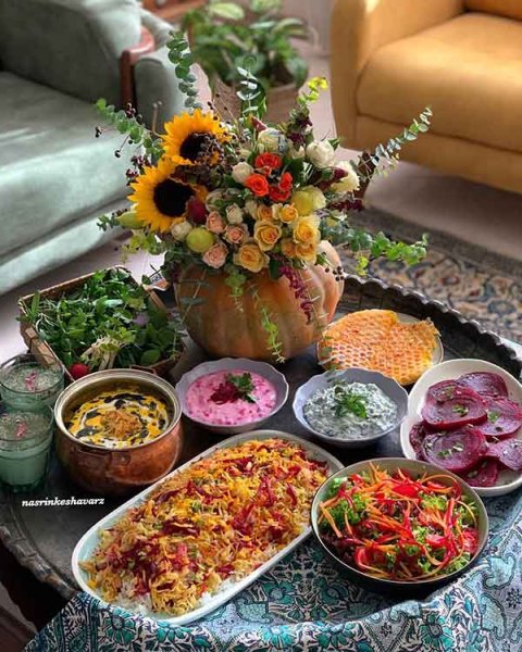  تزیین کدو حلوایی با گل و میوه