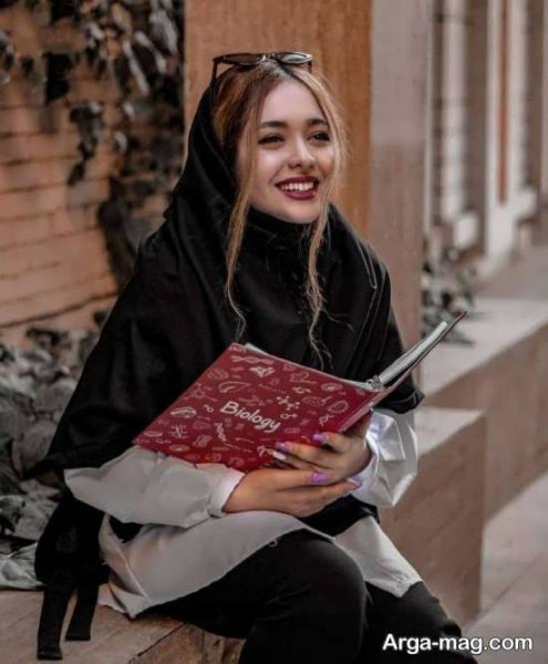  عکس دختر دانشجو باکلاس