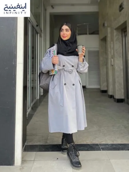  ژست دانشجویی با تیپ اسپرت و زیبا