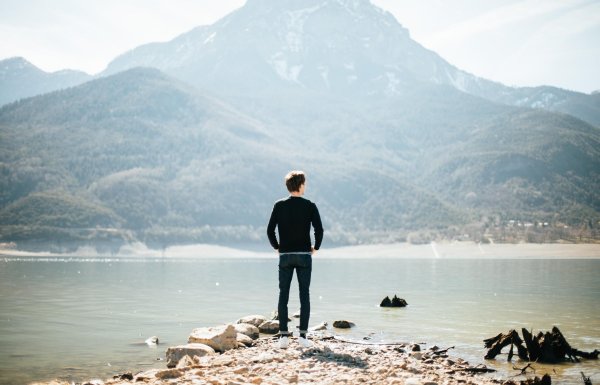  عکس پروفایل واتساپ پسرانه تو دریا