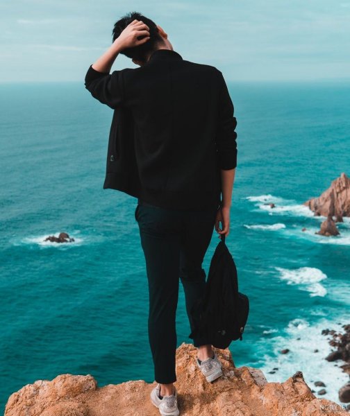  عکس پروفایل واتساپ پسرانه تو دریا